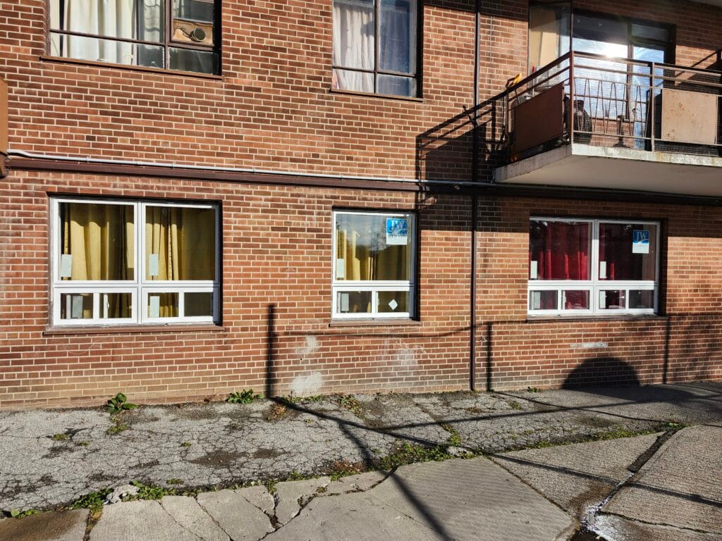 Apartment window replacement Toronto – MT Renovations