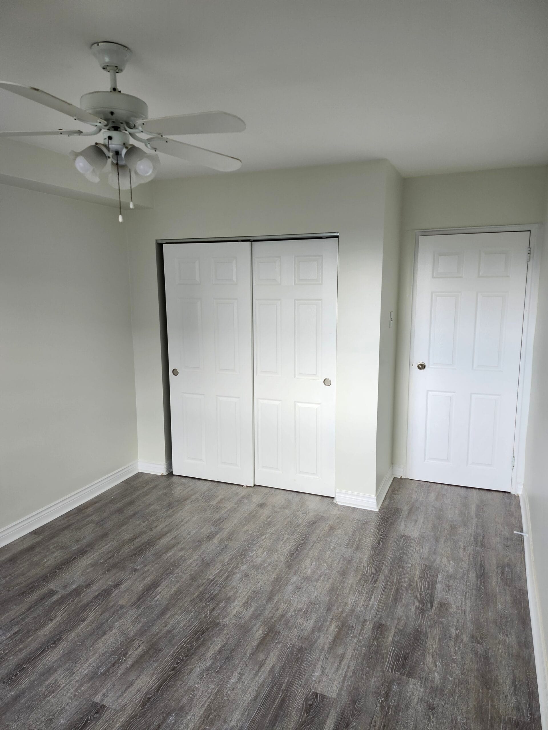 Renovated rental apartment bedroom Toronto – MT Renovations